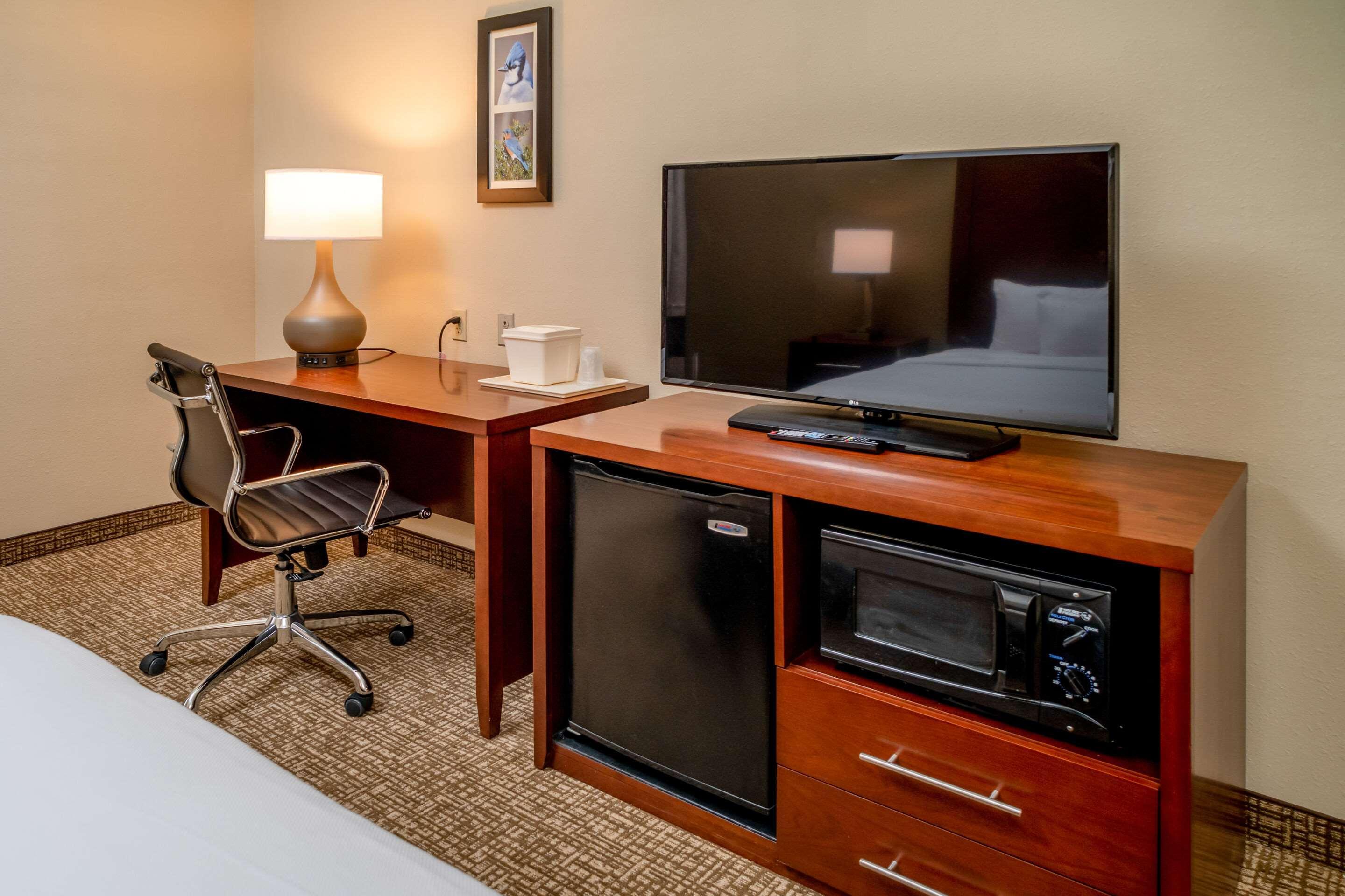 Comfort Inn & Suites Grundy エクステリア 写真