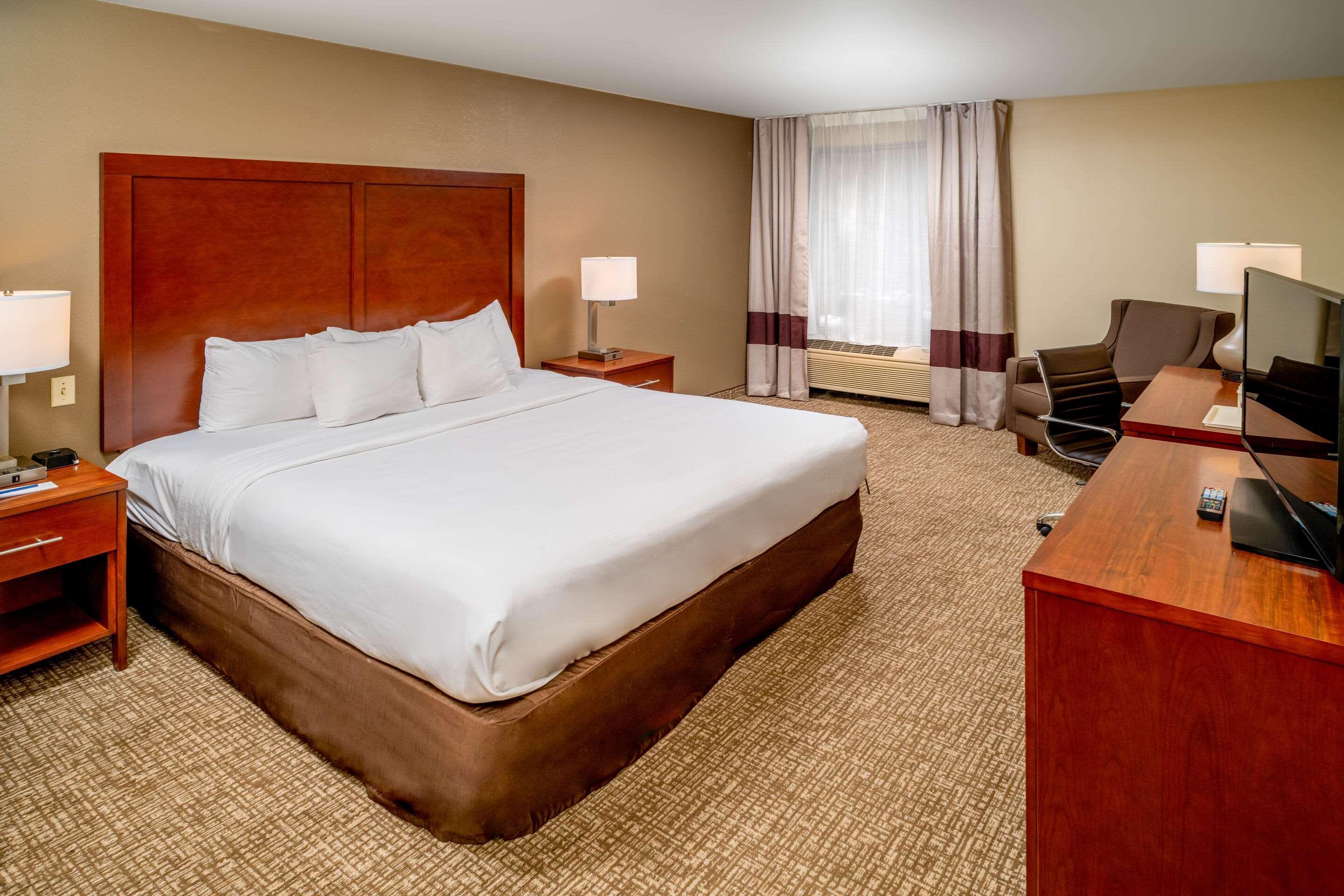 Comfort Inn & Suites Grundy エクステリア 写真