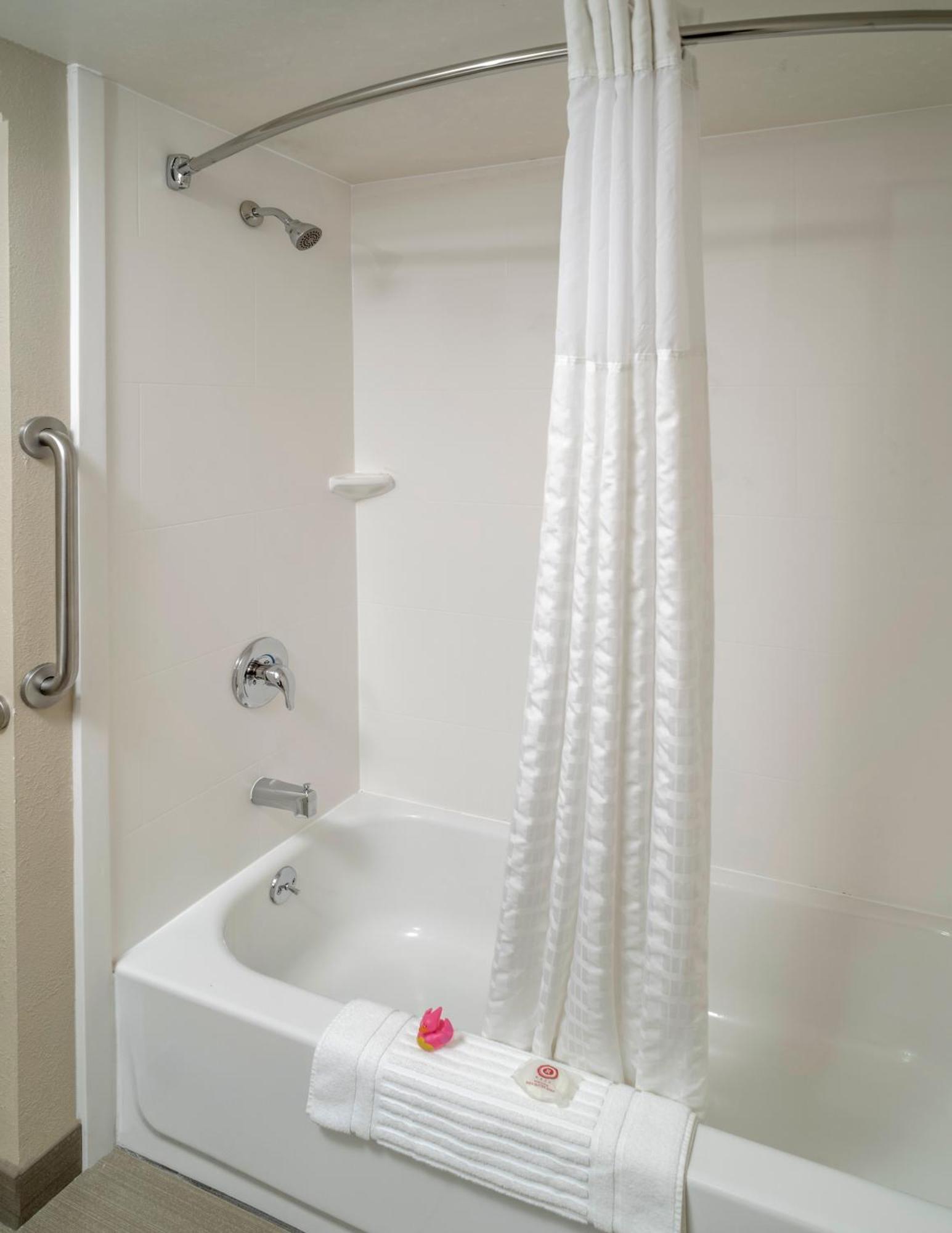 Comfort Inn & Suites Grundy エクステリア 写真