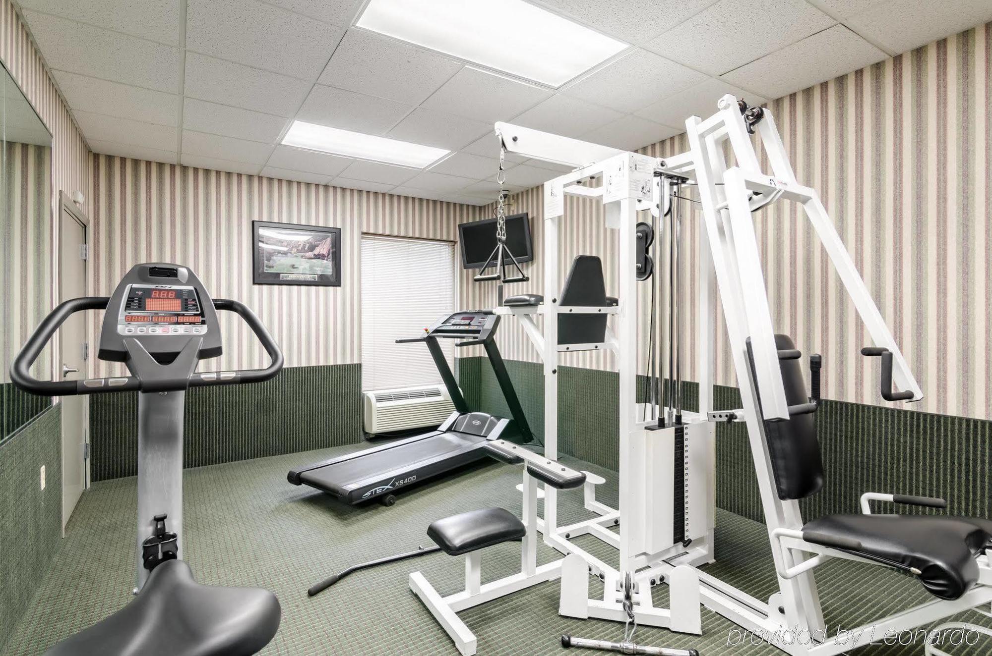 Comfort Inn & Suites Grundy エクステリア 写真